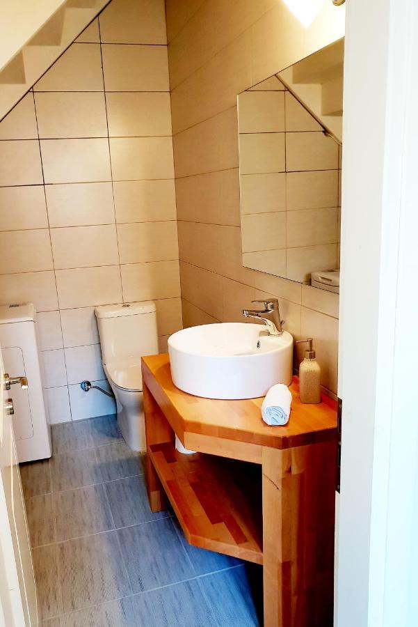 Reiki Apartments Ereikoussa 外观 照片